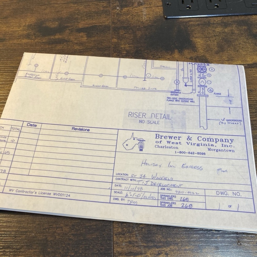 Large Foldout Architectural Blueprint Holiday Inn Express Hurricane‎ 1998 30x42
